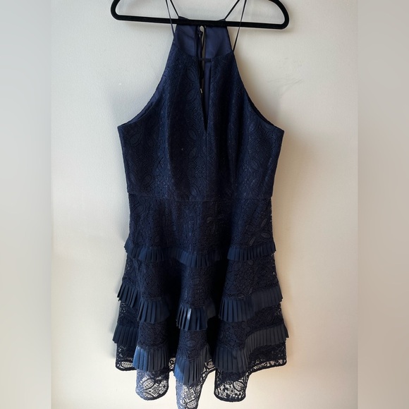 Ever New Elandra Lace Halter Dress - Picture 2 of 4